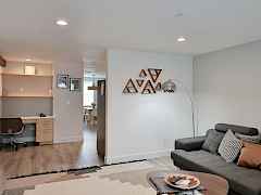 9E0A0132 Bellevue Bldg 072025